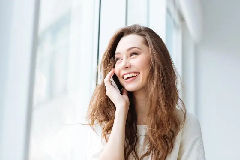 How to Choose the Perfect Headshot Photographer for You